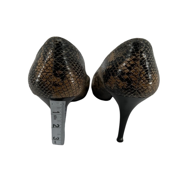 Stuart Weitzman Brown Pointed Toe Snakeskin Heels Size 8 1/2 Women’s - Picture 7 of 9